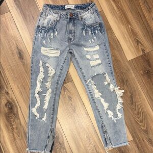 One Teaspoon destroyed ankle jean
